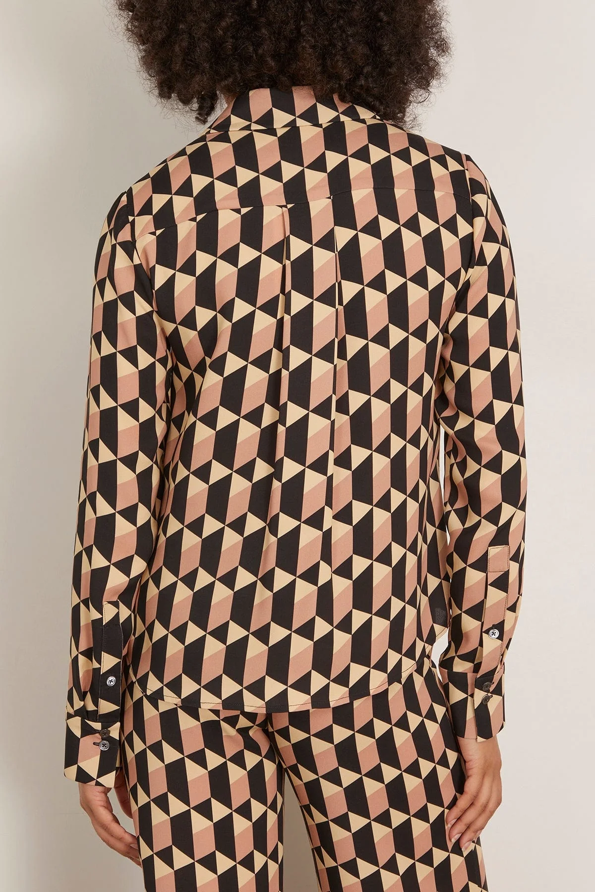 Cullen Top in Beige/Black - Image 4