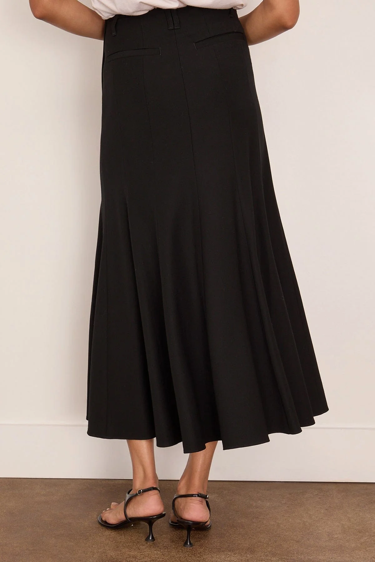 Liliana Skirt in Black - Image 4