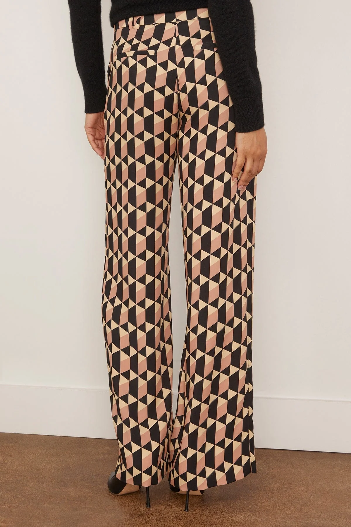 Maryam Pant in Beige/Black - Image 4