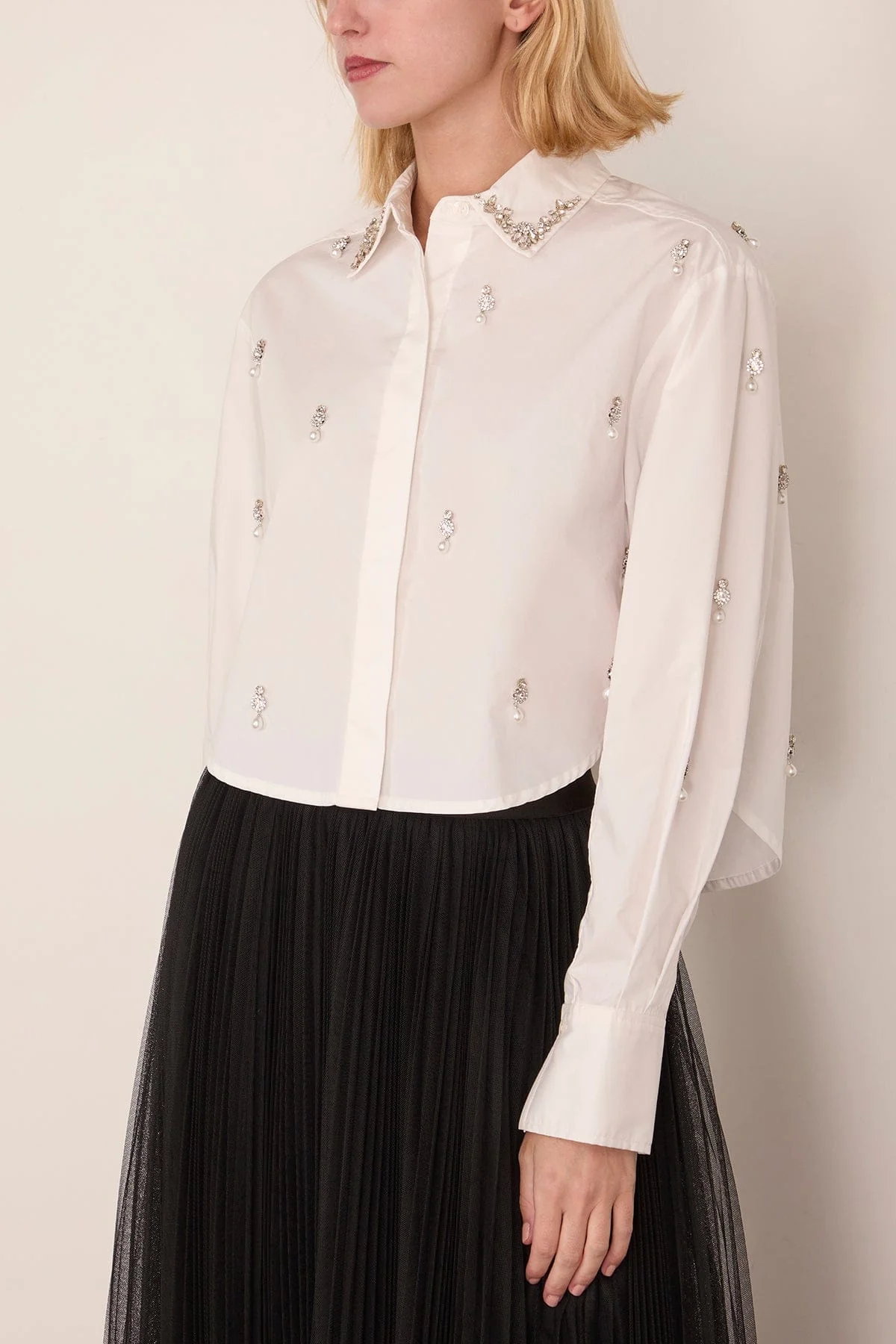 Renata Embellished Cropped Button Down Shirt in White - Image 3